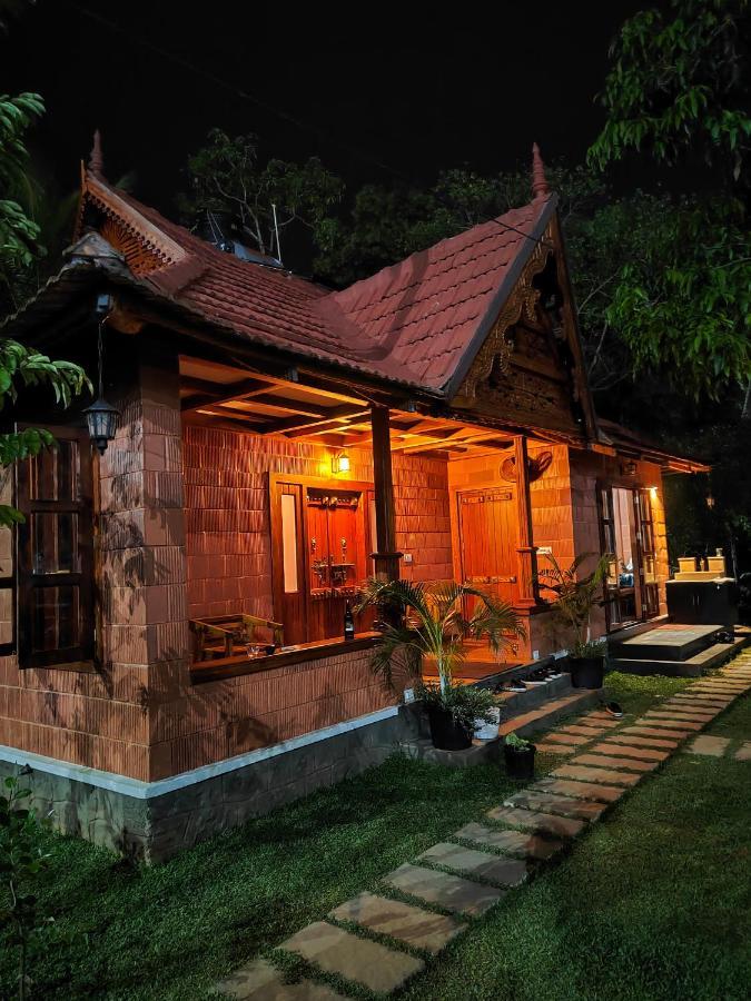 Little Chembaka Guest House Kumarakom Ngoại thất bức ảnh