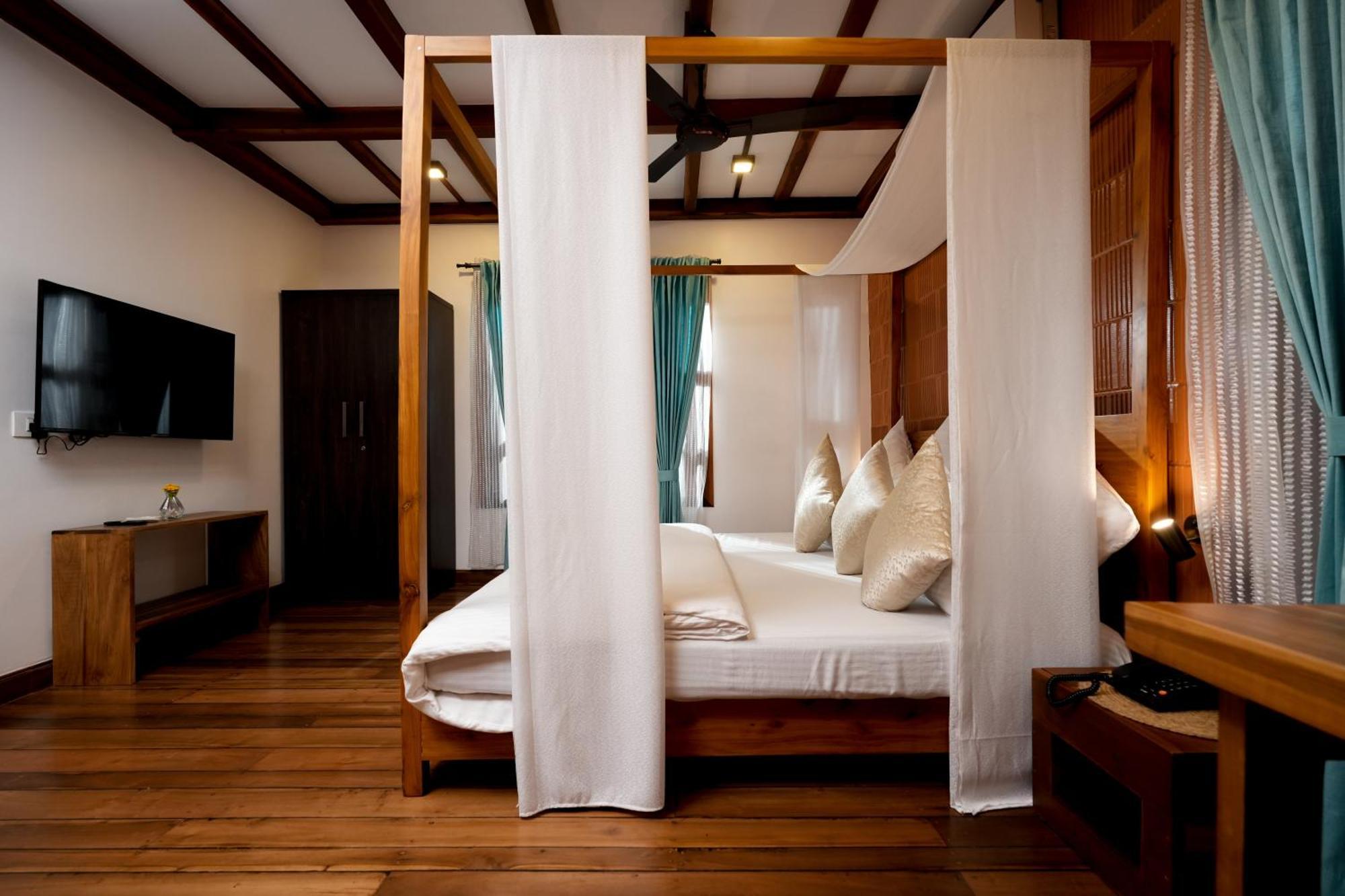 Little Chembaka Guest House Kumarakom Ngoại thất bức ảnh