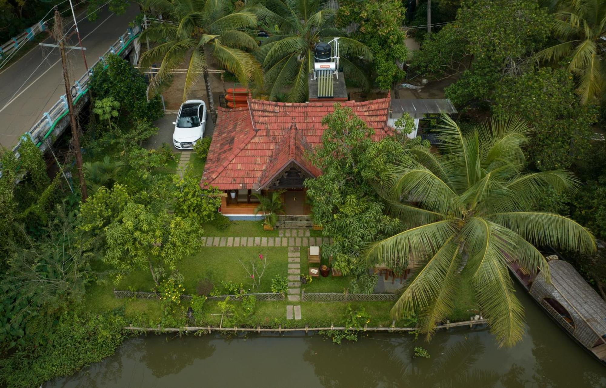 Little Chembaka Guest House Kumarakom Ngoại thất bức ảnh