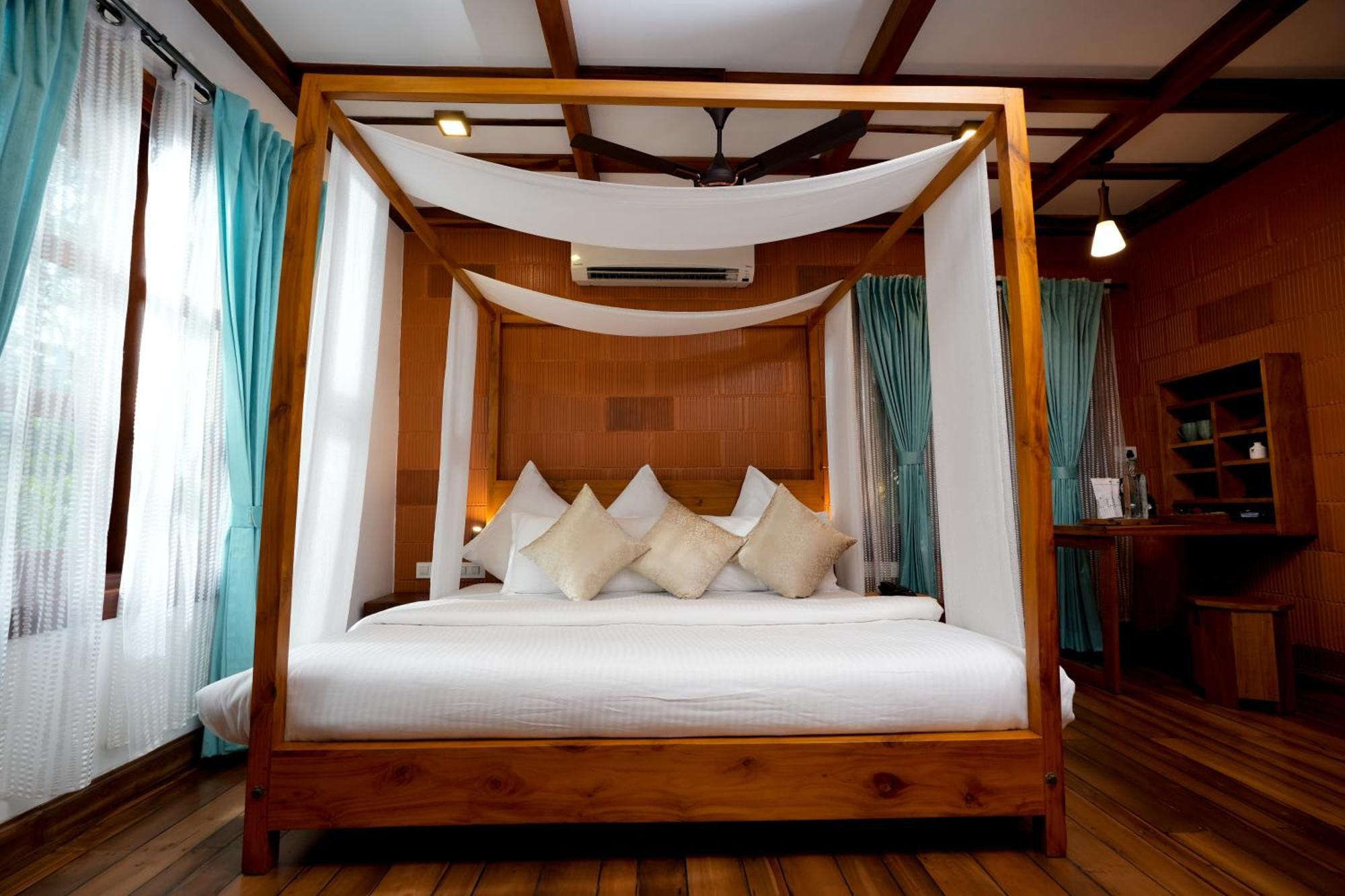 Little Chembaka Guest House Kumarakom Ngoại thất bức ảnh