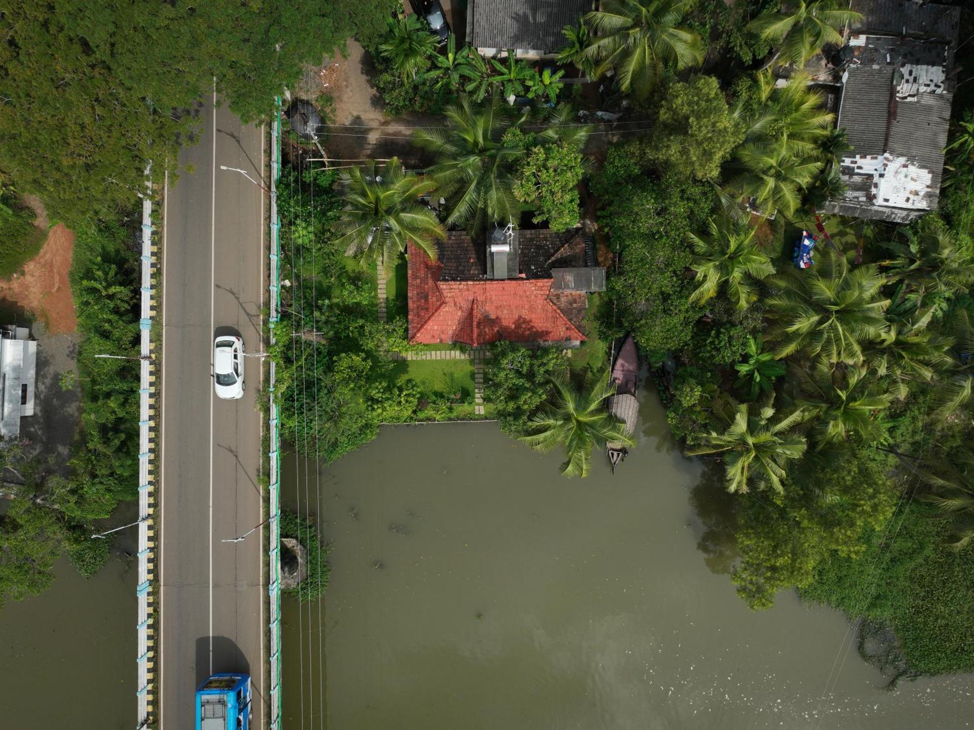 Little Chembaka Guest House Kumarakom Ngoại thất bức ảnh